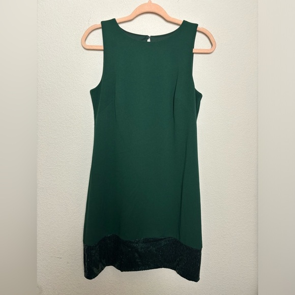 Vince Camuto Dark Hunter Green Sequin Embellished Hem Sleeveless Sheath Dress 8 - Picture 2 of 8